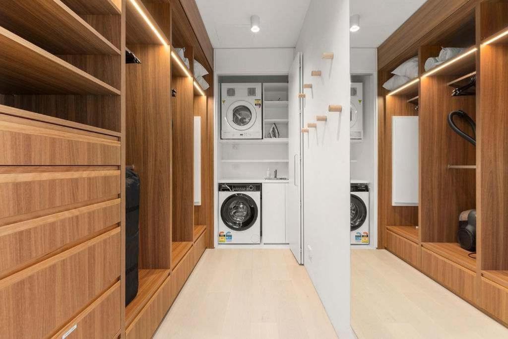 Apartment Ground-floor Retreat In Dawes Point *