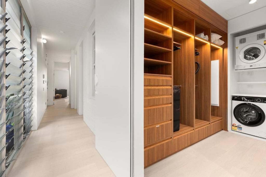 Ground-floor Retreat In Dawes Point *