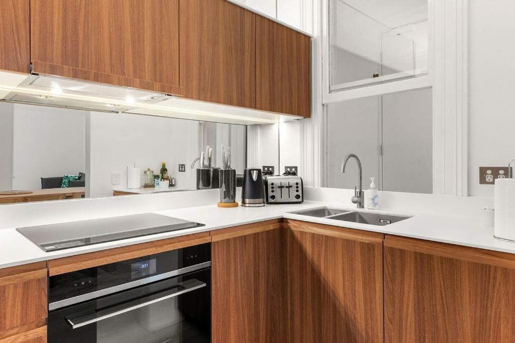 Ground-floor Retreat In Dawes Point Apartment *