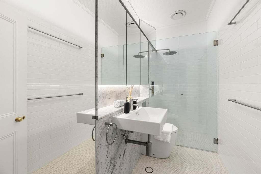 Ground-floor Retreat In Dawes Point * Sydney