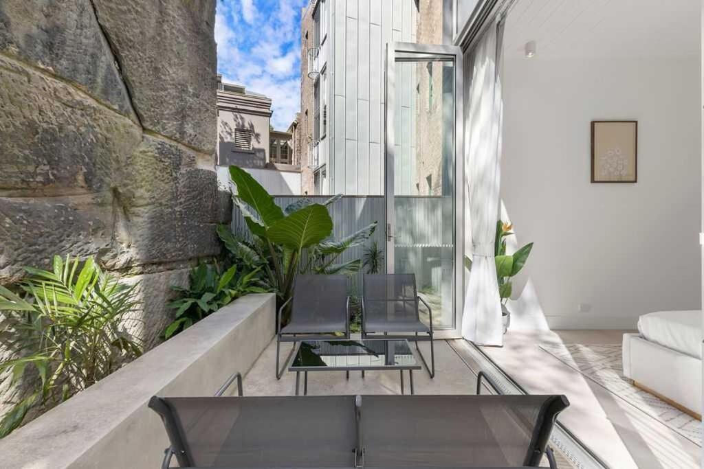 Ground-floor Retreat In Dawes Point Apartment *