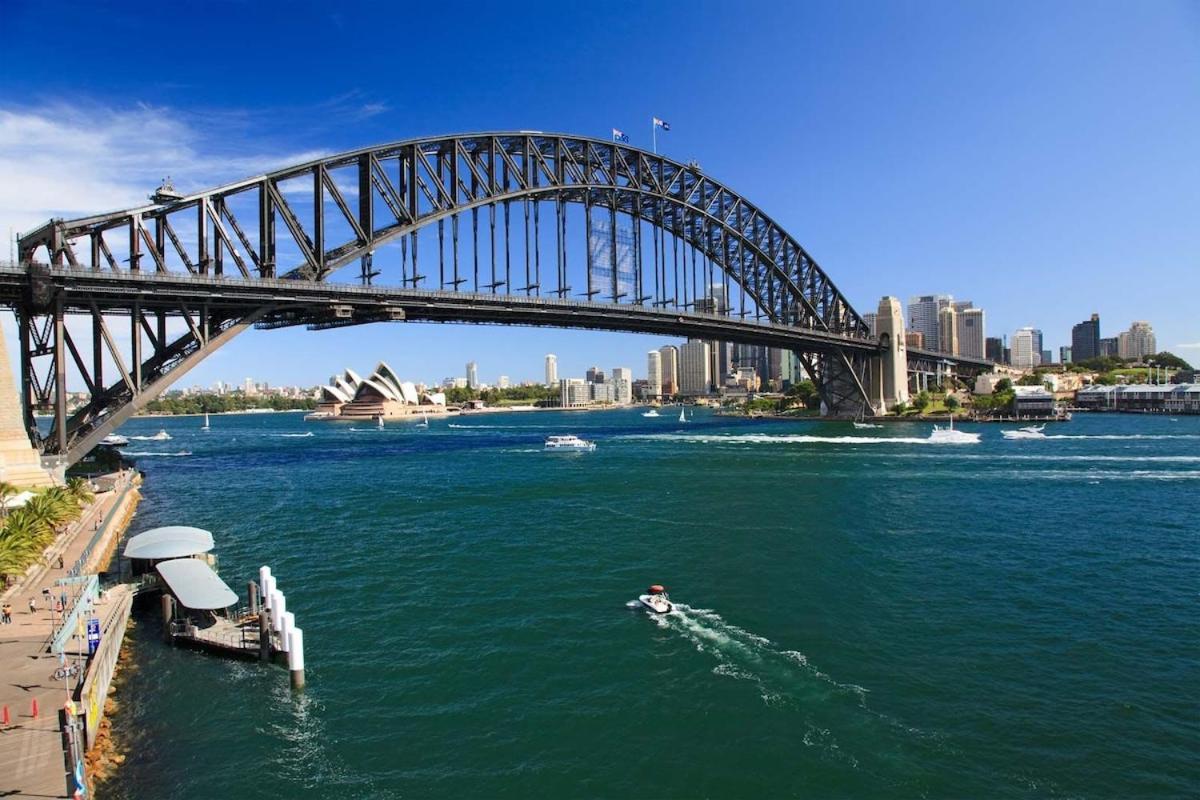 Apartment Ground-floor Retreat In Dawes Point Sydney